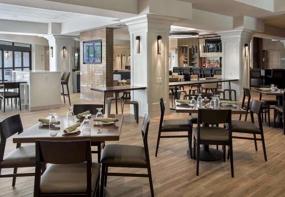 Отель Boston Marriott Пибоди Экстерьер фото