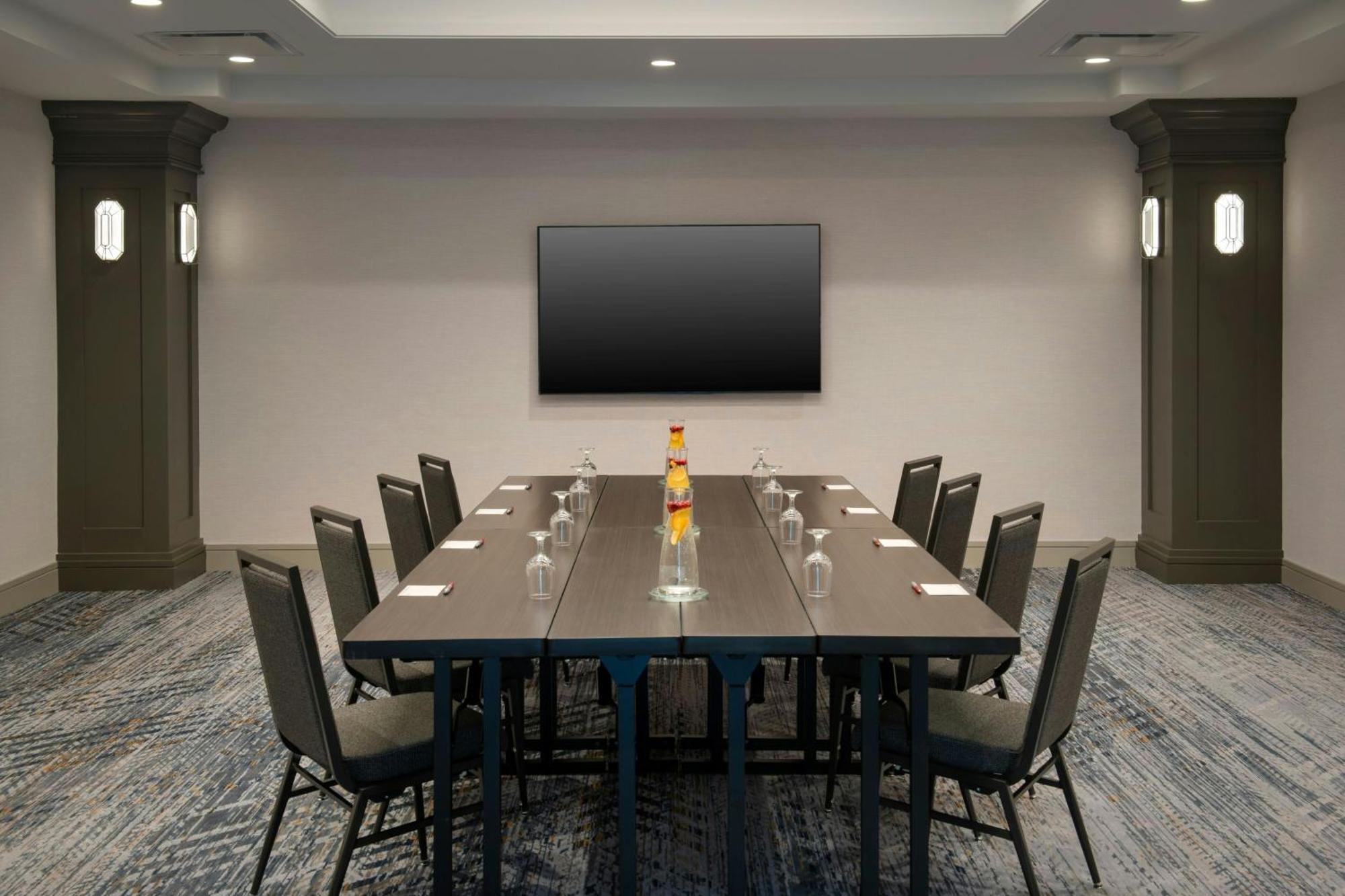 Отель Boston Marriott Пибоди Экстерьер фото